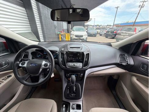 Used 2015 Ford Escape SE w/ Equipment Group 201A AWD/4WD image 13