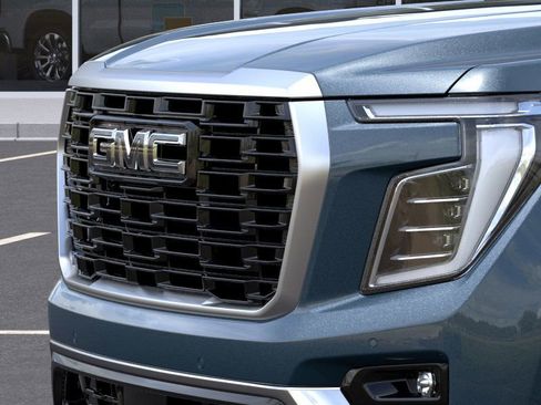 New 2026 GMC Yukon XL Denali image 14
