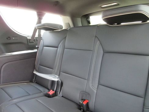 New 2026 GMC Yukon XL Elevation w/ Elevation Premium Package AWD/4WD image 14