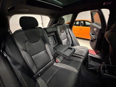 Used 2020 Volvo XC60 T5 R-Design w/ Protection Package Premier FWD image 33