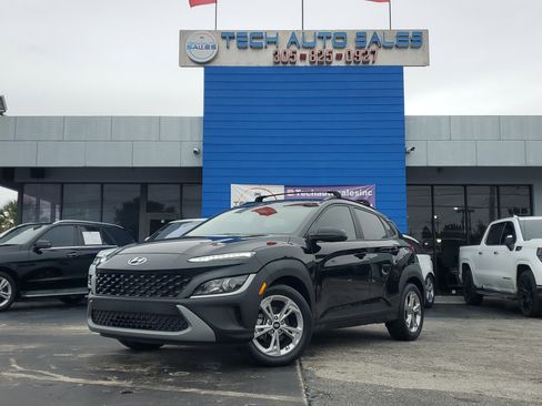 Used 2022 Hyundai Kona SEL image 2