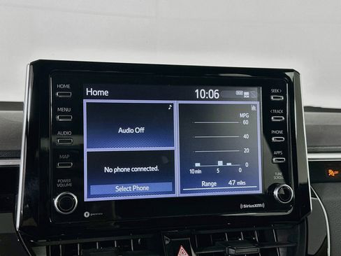 Used 2021 Toyota Corolla LE FWD image 19