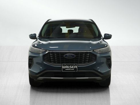 Used 2023 Ford Escape SE image 8