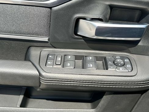 New 2025 RAM 2500 Big Horn AWD/4WD image 20