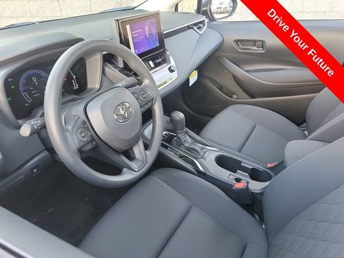 Used 2026 Toyota Corolla LE FWD image 3