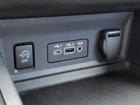 Certified 2024 Nissan Sentra SR FWD image 20