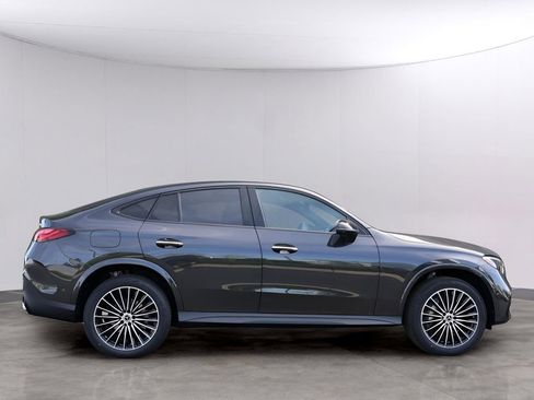 Used 2025 Mercedes-Benz GLC 300 4MATIC image 4