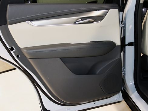 Used 2019 Cadillac XT5 Luxury image 45