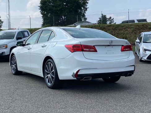 Used 2018 Acura TLX image 3