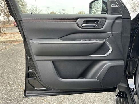 New 2026 Nissan Armada Platinum Reserve image 14