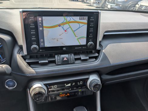 Used 2020 Toyota RAV4 XSE w/ XSE Grade Weather Package AWD/4WD image 29