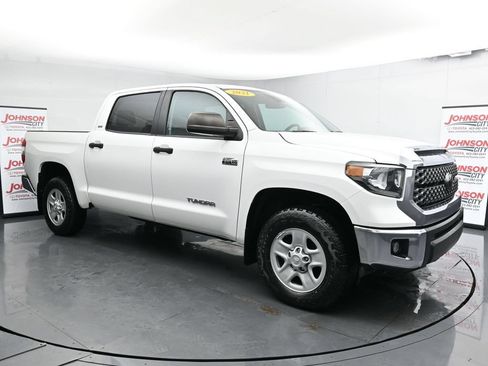 Used 2021 Toyota Tundra SR5 w/ SR5 Upgrade Package AWD/4WD image 2