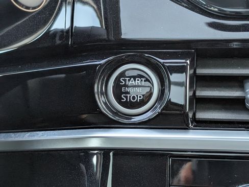 Used 2024 Nissan Pathfinder Platinum w/ Cargo Package image 37