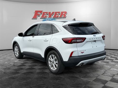 Used 2023 Ford Escape Active image 3