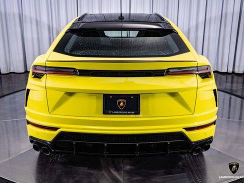 Used 2019 Lamborghini Urus image 12