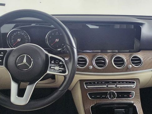 Used 2019 Mercedes-Benz E 450 E 450 4MATIC Sedan 4D image 25