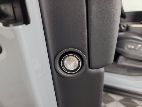Used 2024 Rivian R1T Adventure AWD/4WD image 30