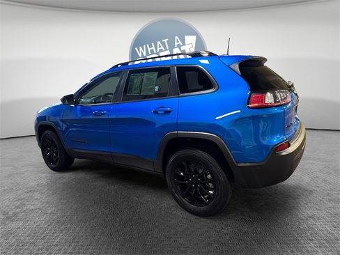 Used 2023 Jeep Cherokee Altitude Lux w/ Lux Elite Package image 6