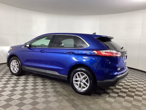 Used 2023 Ford Edge SEL w/ Convenience Package image 4