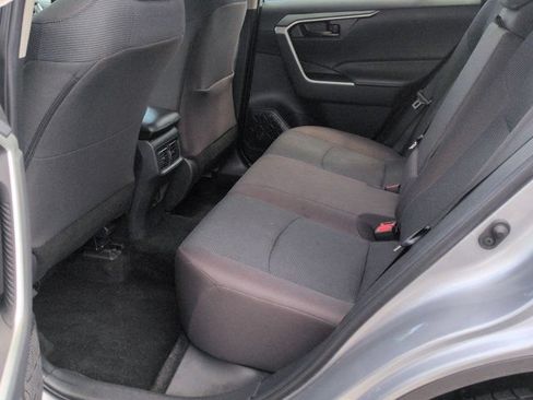 Used 2025 Toyota RAV4 LE AWD/4WD image 16