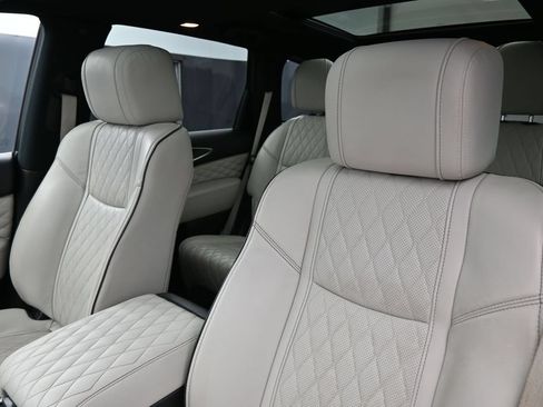 Used 2019 INFINITI QX60 Luxe w/ Limited Package AWD/4WD image 14