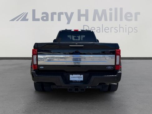 Certified 2022 Ford F450 Platinum AWD/4WD image 4