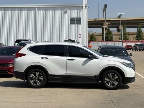 Used 2019 Honda CR-V LX image 3