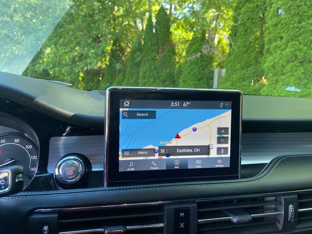 Used 2020 Lincoln Corsair AWD w/ Premium Package image 15