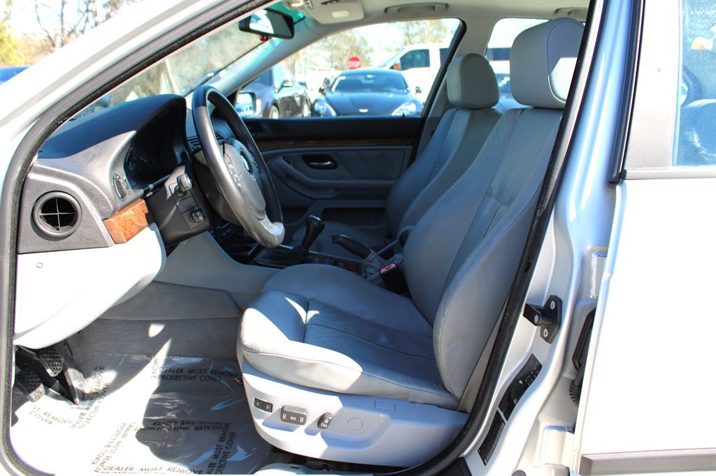 Used 2000 BMW 540i Sedan RWD image 14