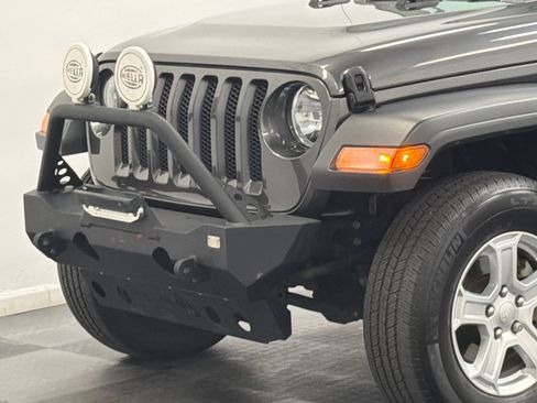 Used 2020 Jeep Wrangler Unlimited Sport S AWD/4WD image 2