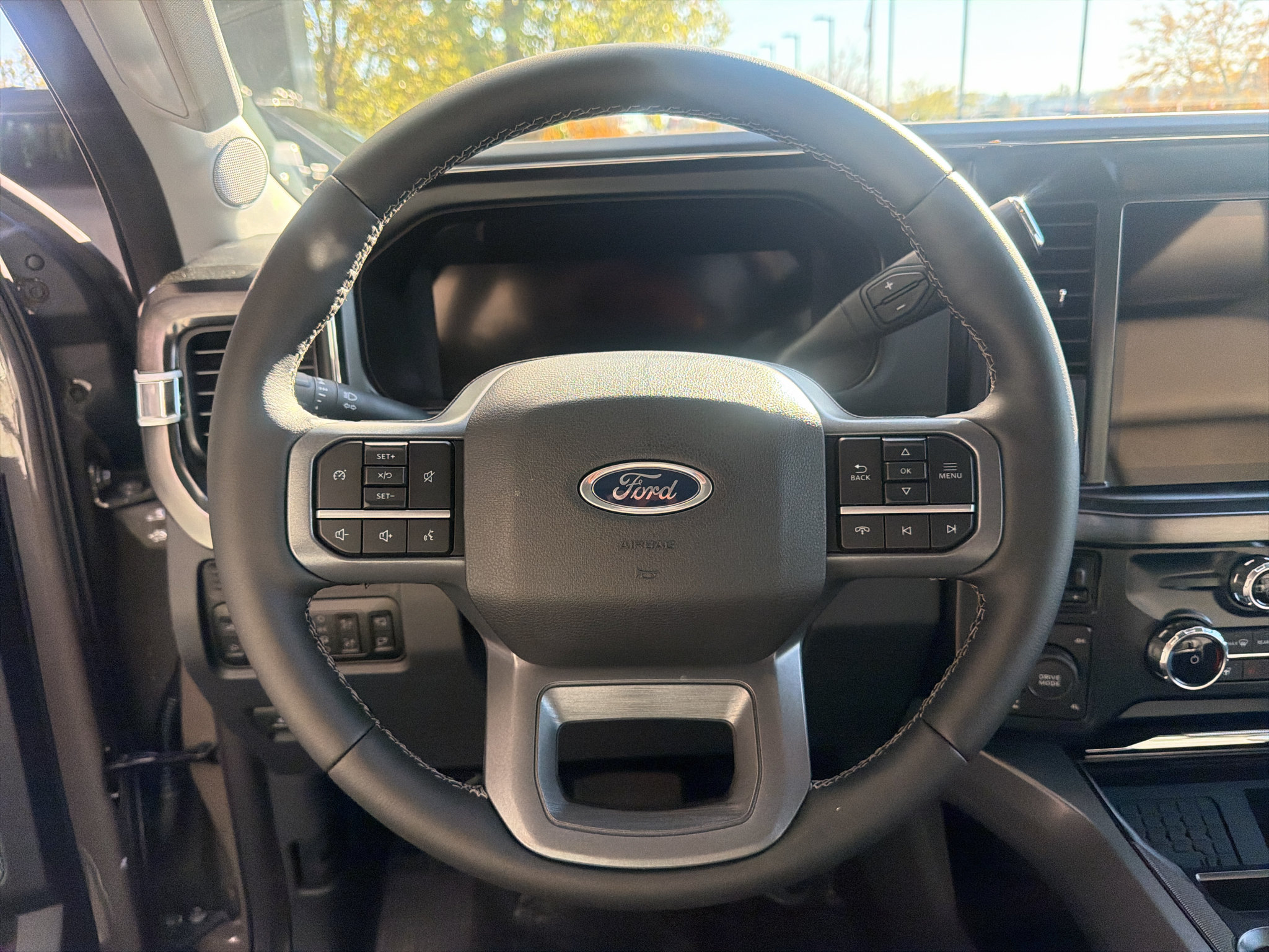 New 2026 Ford F350 Lariat w/ Chrome Package AWD/4WD image 24