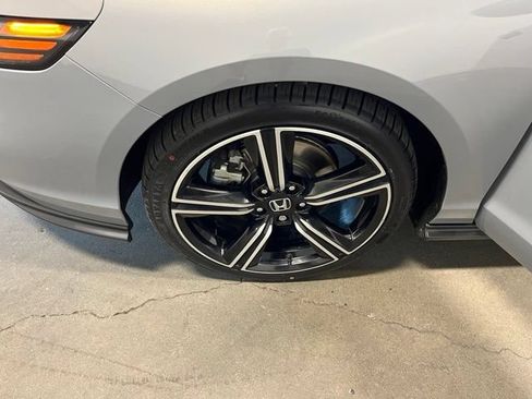 Used 2024 Honda Accord Sport image 30