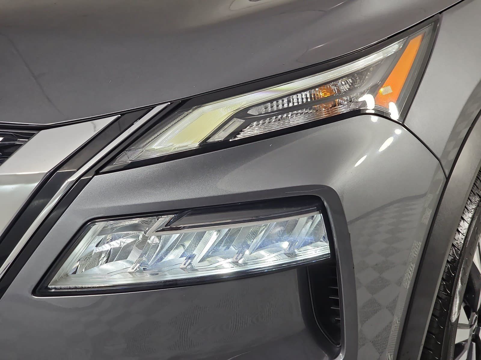 Used 2023 Nissan Rogue SV FWD image 28