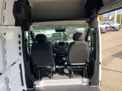 New 2025 RAM ProMaster 3500 w/ Roll-Up Rear Door Package image 17