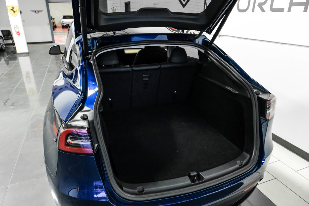 Used 2024 Tesla Model Y Long Range AWD/4WD image 45
