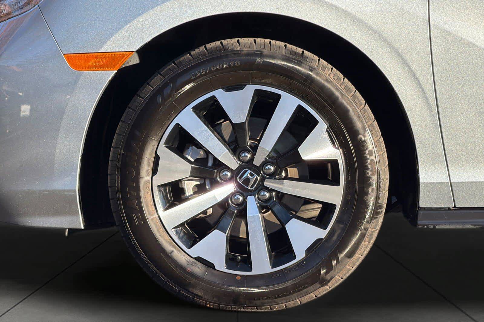 Used 2025 Honda Odyssey EX-L image 11