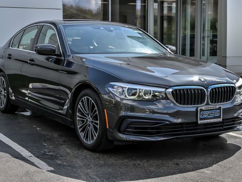 Used 2020 BMW 530i xDrive w/ Convenience Package AWD/4WD image 12