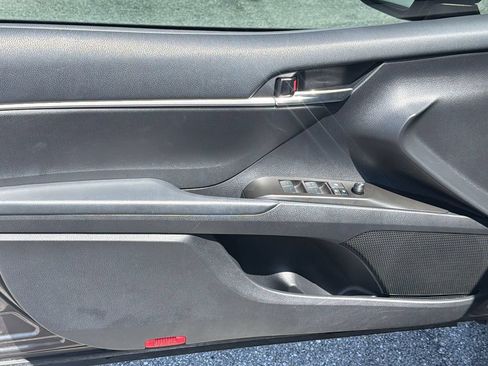Used 2023 Toyota Camry SE FWD image 16