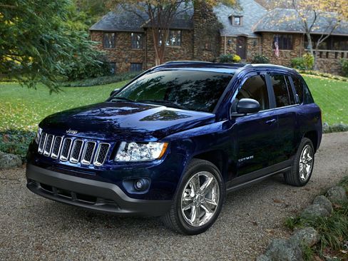 Used 2013 Jeep Compass Latitude w/ Sun/Sound Group image 1