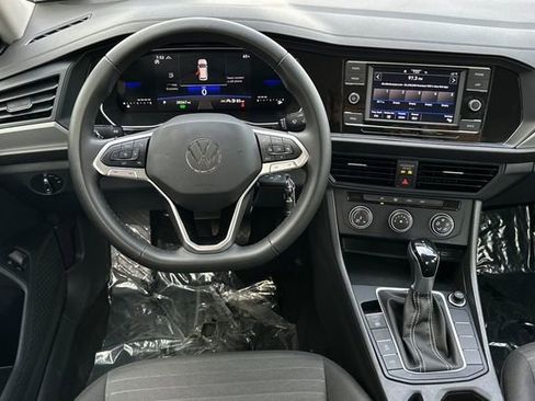 Used 2024 Volkswagen Jetta S image 15