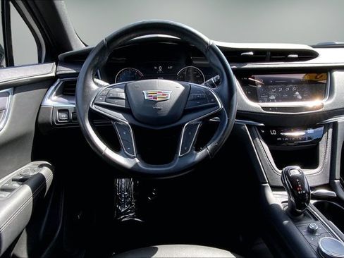 Used 2023 Cadillac XT5 Luxury AWD/4WD image 4