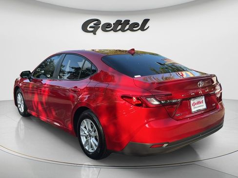 Used 2025 Toyota Camry LE w/ Convenience Package FWD image 7