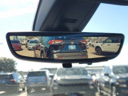 Used 2023 Chevrolet Traverse Premier w/ Redline Edition image 33