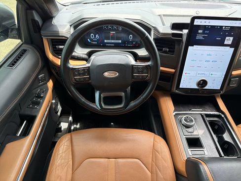 Used 2023 Ford Expedition Max Platinum RWD image 18