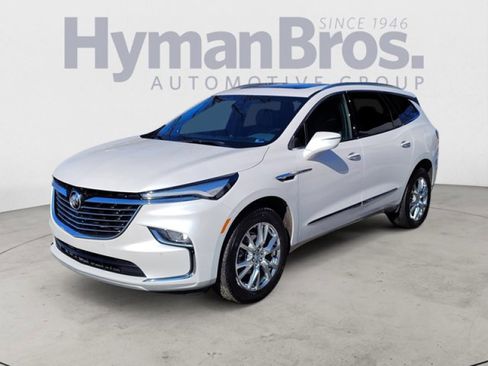 Used 2023 Buick Enclave Premium w/ Experience Buick Package image 7