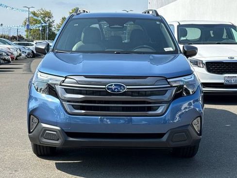 New 2025 Subaru Forester Premium w/ Convenience Package #1 AWD/4WD image 6