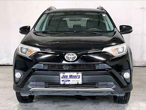 Used 2016 Toyota RAV4 XLE image 2