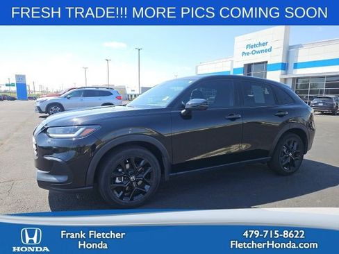 Used 2024 Honda HR-V Sport image 1