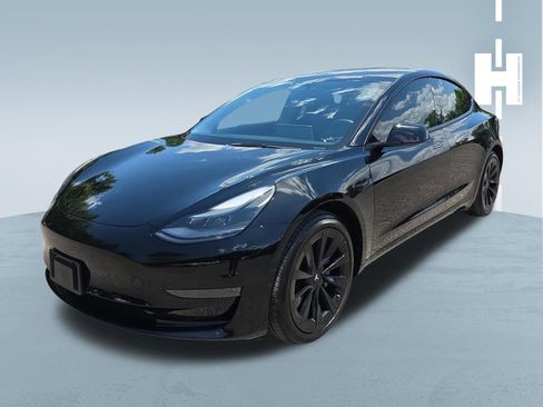 Used 2022 Tesla Model 3 RWD image 4