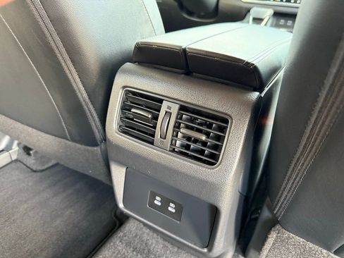 Used 2026 Nissan Rogue SL image 18